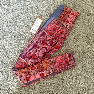 New! Niyama Sol Kathmandu Endless Leggings